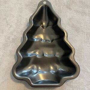 Metal Non-Stick Small Christmas Tree Cake Pan Mold Candy Dish 1 5/8 Inches